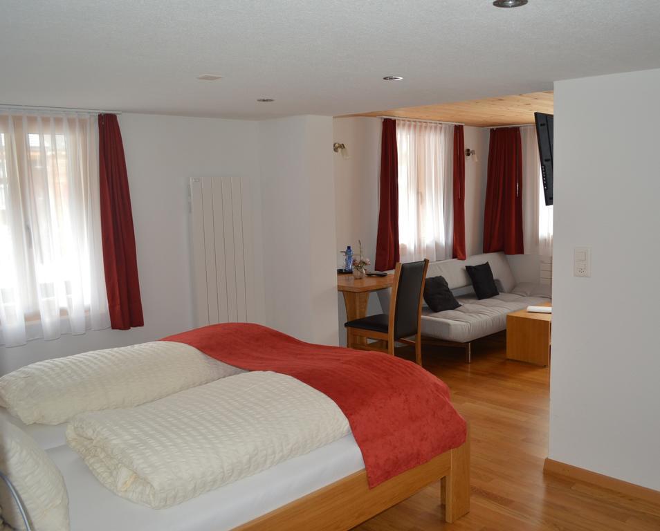 Hotel Grimsel Obergesteln Стая снимка