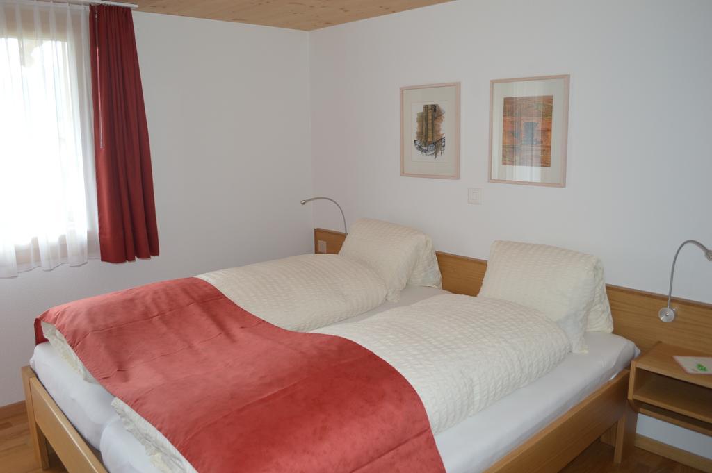 Hotel Grimsel Obergesteln Стая снимка