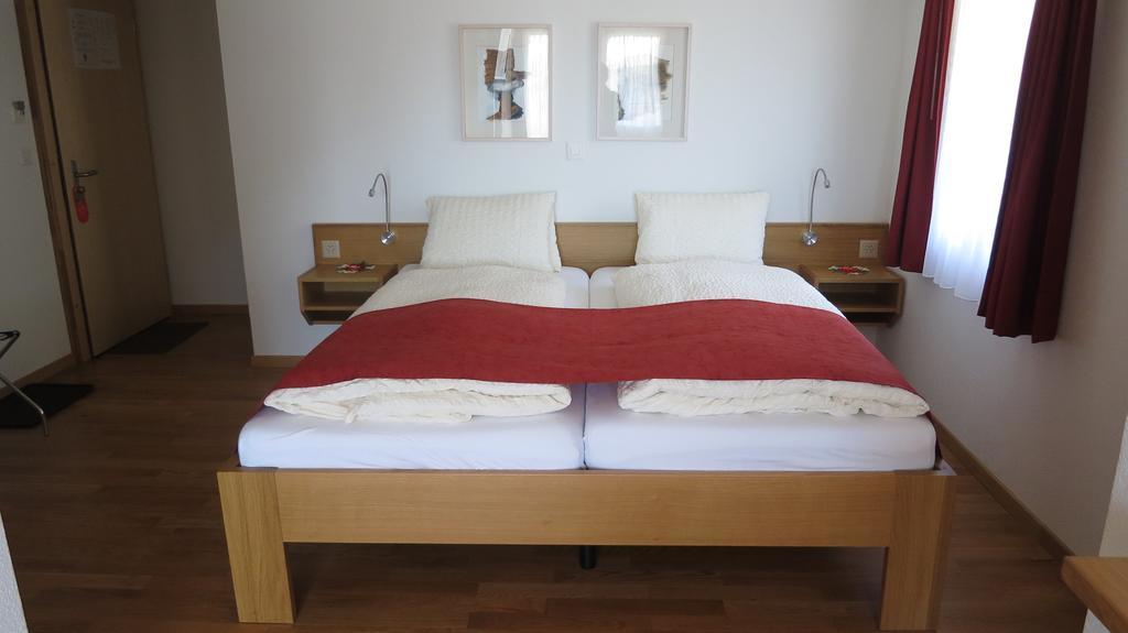 Hotel Grimsel Obergesteln Стая снимка